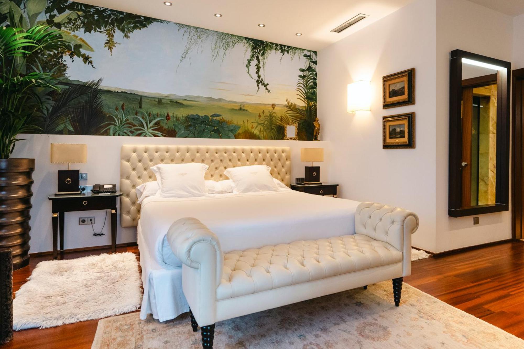 Mirador De Dalt Vila-relais & Chateaux Hotel