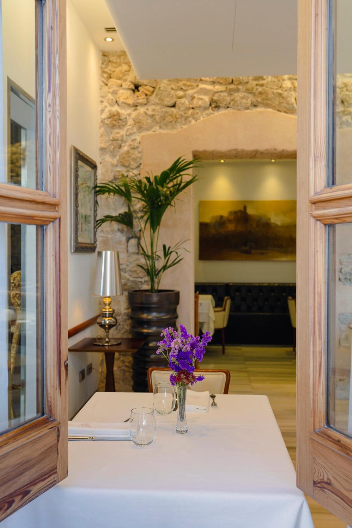 Hotel Mirador De Dalt Vila-relais & Chateaux 5*